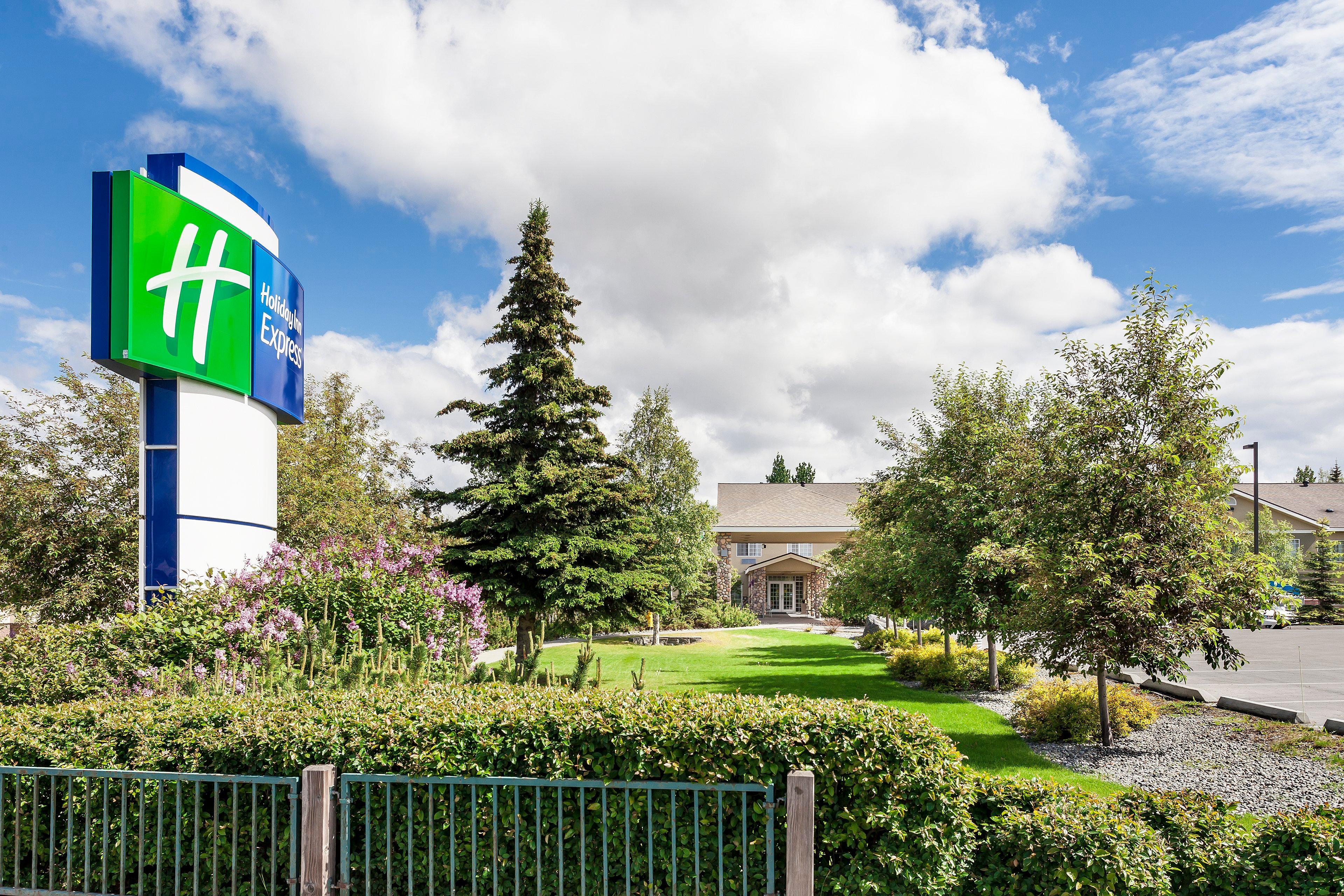 Отель Wyndham Garden Anchorage Airport Экстерьер фото
