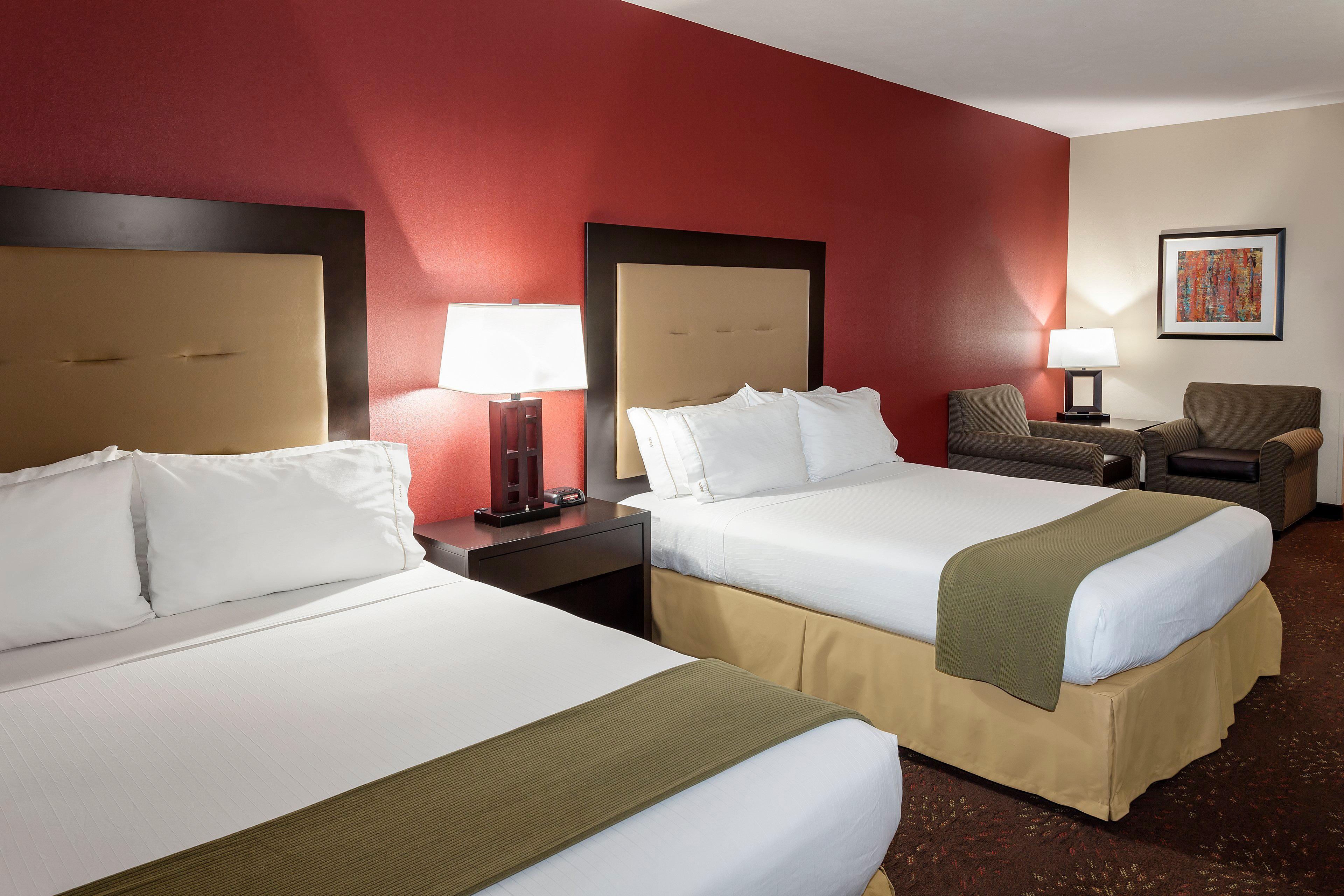 Отель Wyndham Garden Anchorage Airport Экстерьер фото
