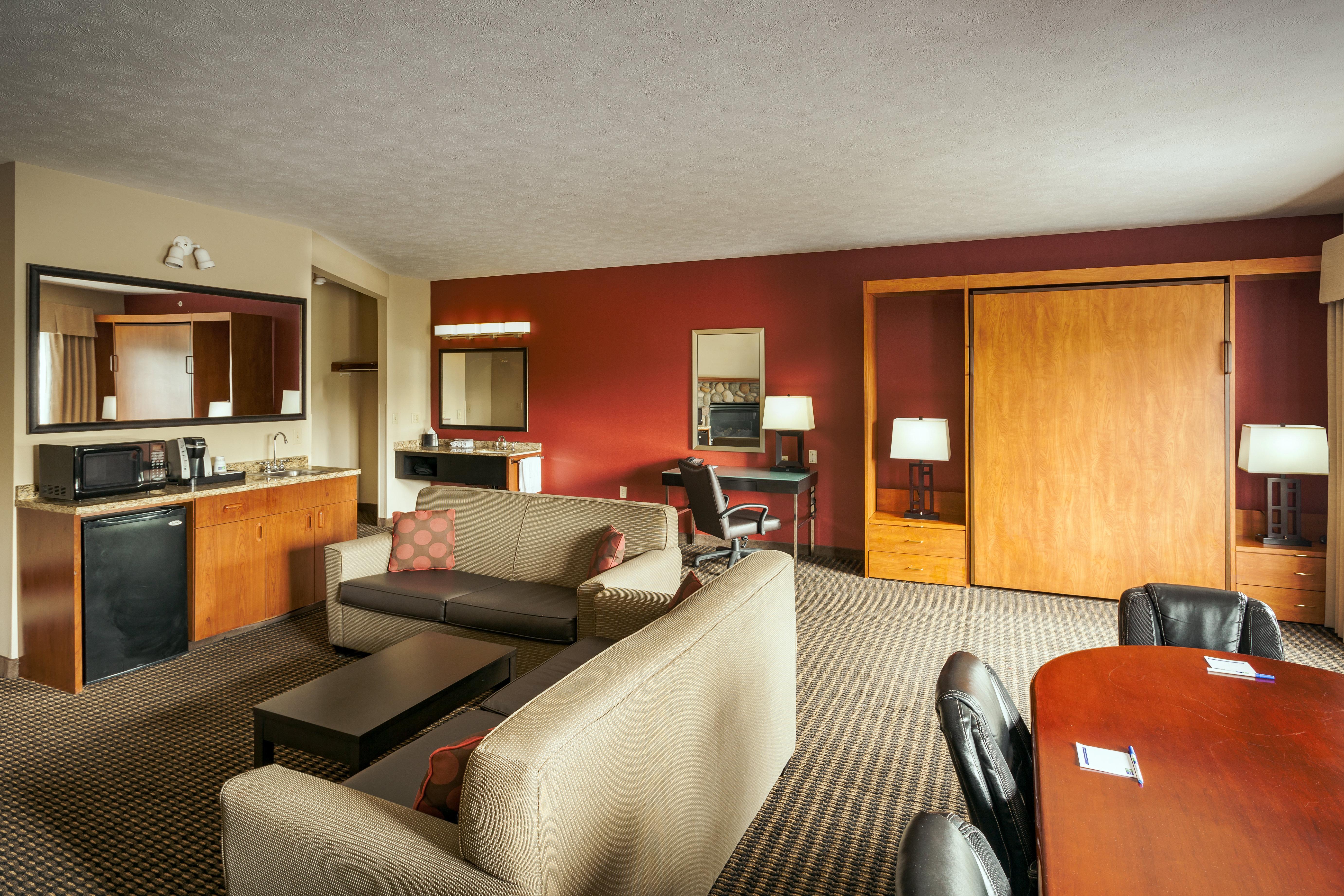 Отель Wyndham Garden Anchorage Airport Экстерьер фото