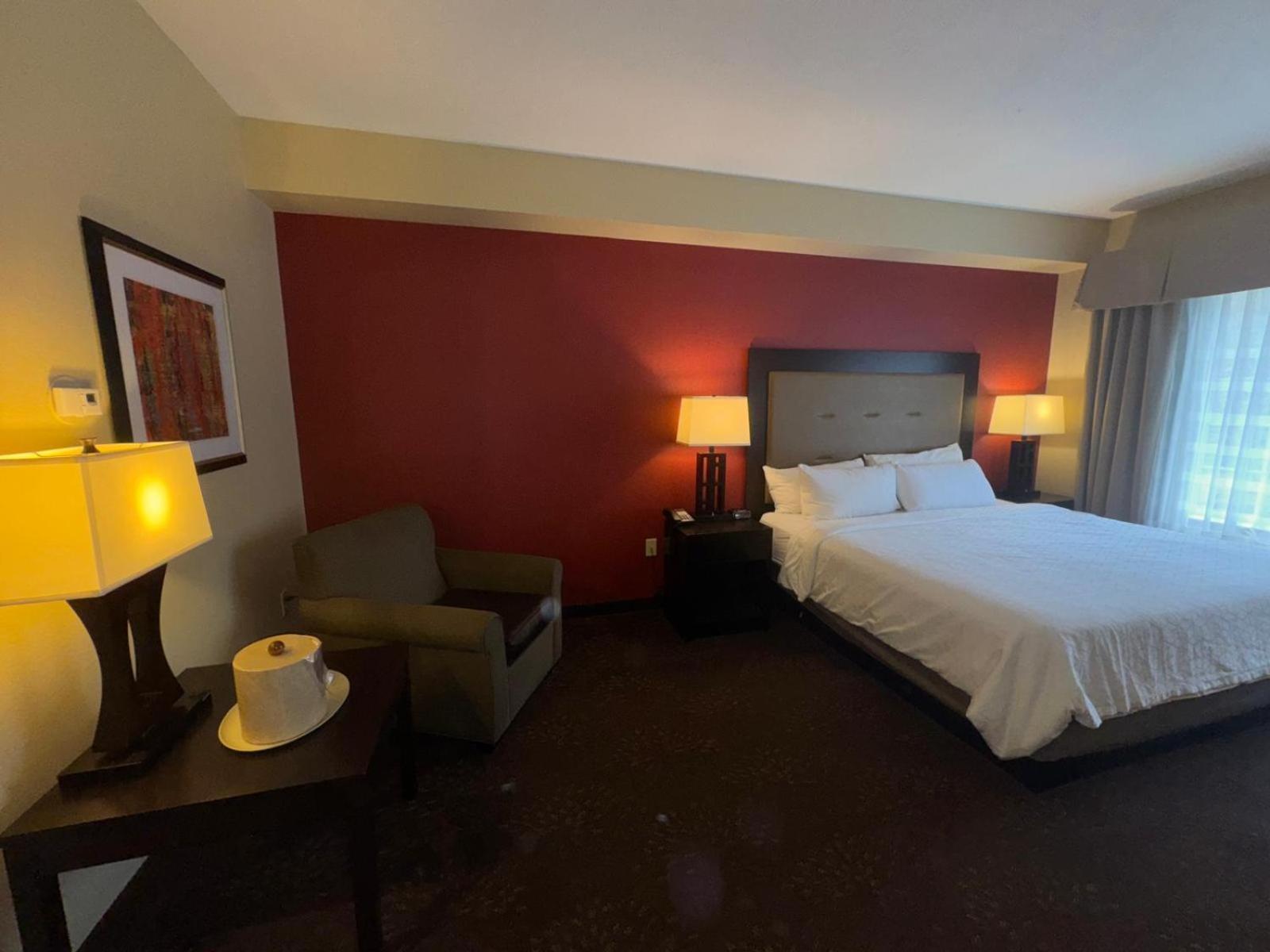 Отель Wyndham Garden Anchorage Airport Экстерьер фото